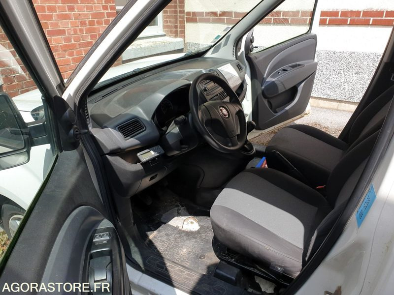 Utilitaire frigo FIAT DOBLO - Легковой фургон: фото 4 Utilitaire frigo FIAT DOBLO - Легковой фургон: фото 4
