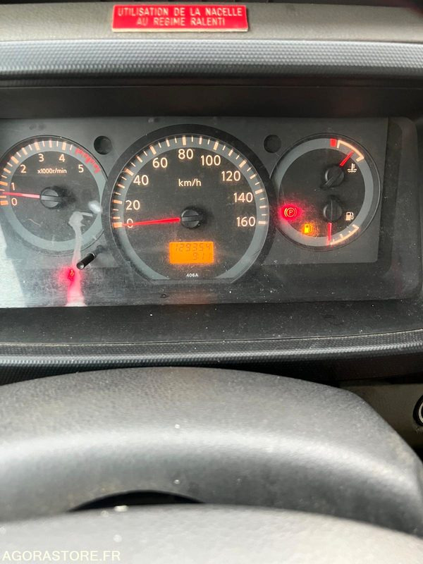 Nissan cabstar 2.5 dci nacelle 7m 129353km - Легковой фургон: фото 5 Nissan cabstar 2.5 dci nacelle 7m 129353km - Легковой фургон: фото 5