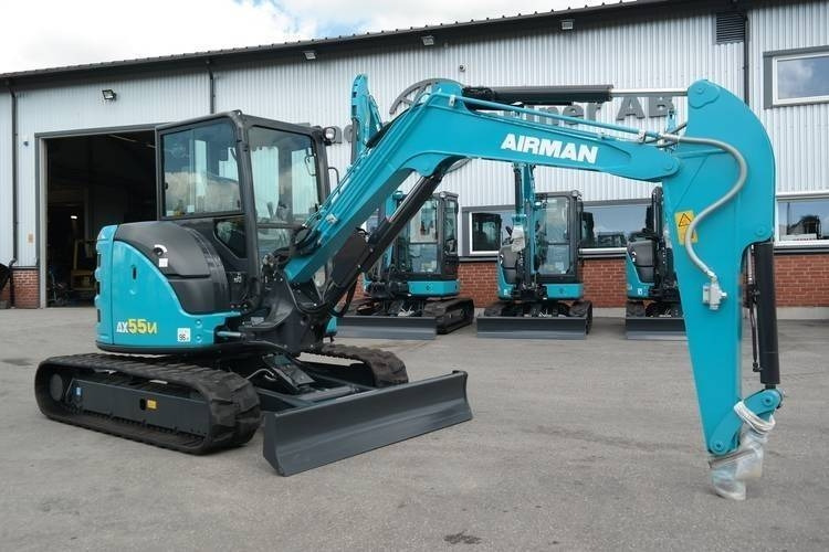 Airman AX 55 U-7 - Мини-экскаватор: фото 1 Airman AX 55 U-7 - Мини-экскаватор: фото 1