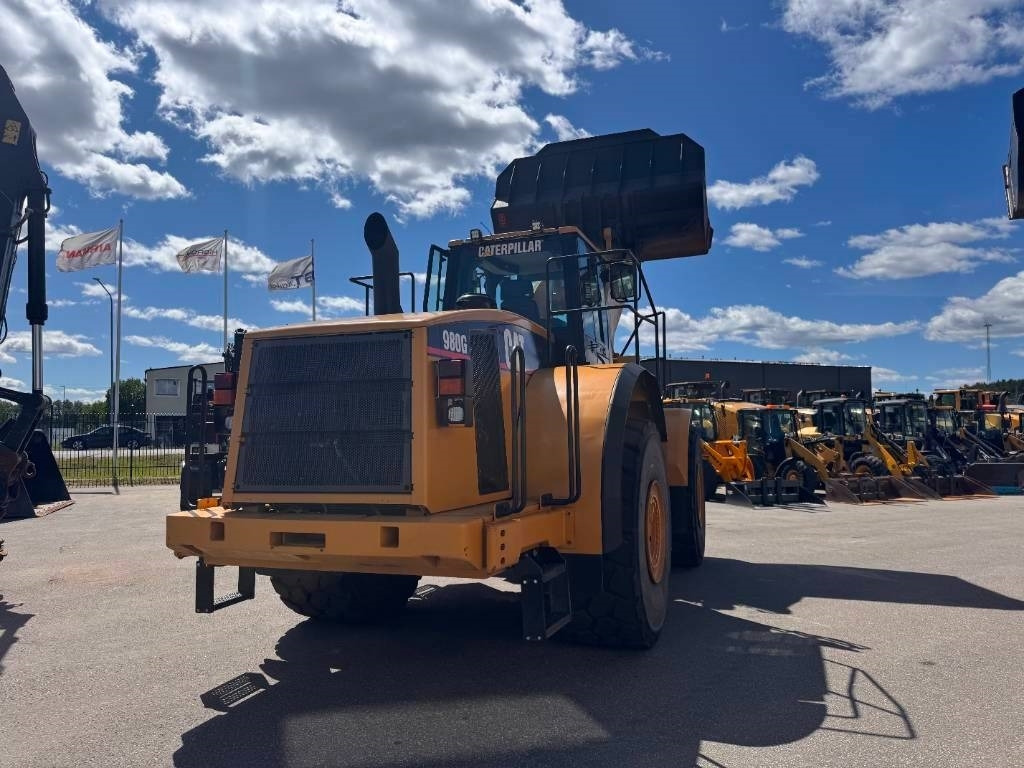 CAT 980 G - Колёсный погрузчик: фото 2 CAT 980 G - Колёсный погрузчик: фото 2