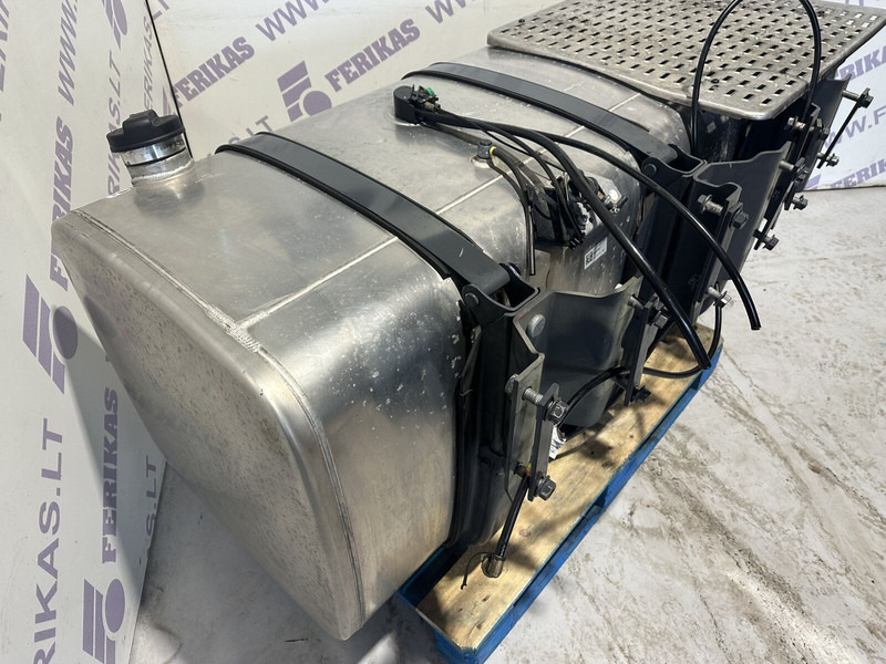 DAF 830L, fuel tank with brackets - Топливный бак для Грузовиков: фото 5 DAF 830L, fuel tank with brackets - Топливный бак для Грузовиков: фото 5