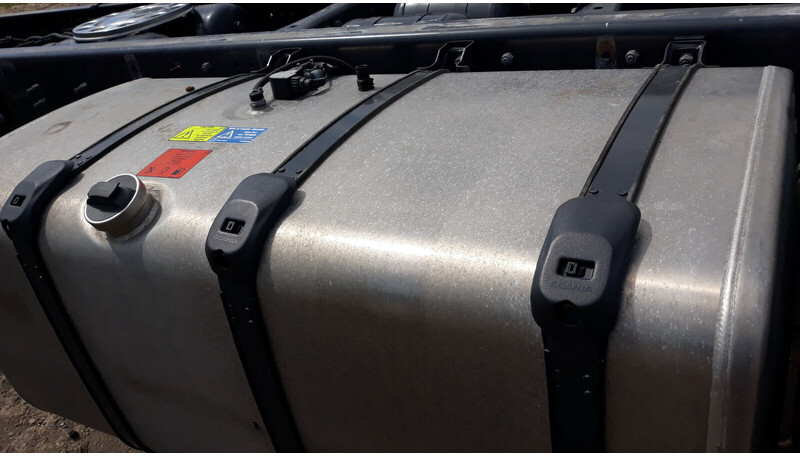 Scania 600L complete fuel tank with brackets - Топливный бак для Грузовиков: фото 4 Scania 600L complete fuel tank with brackets - Топливный бак для Грузовиков: фото 4