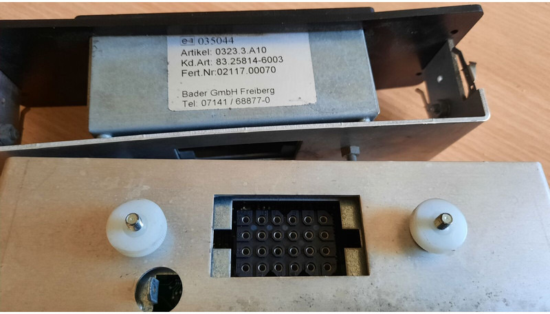 MAN Wabco 037 20/05 . 4461950040 - Блок управления: фото 4 MAN Wabco 037 20/05 . 4461950040 - Блок управления: фото 4