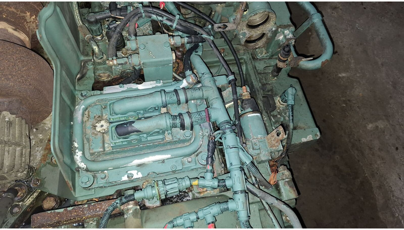 Volvo D12E340EC06 - Двигатель: фото 3 Volvo D12E340EC06 - Двигатель: фото 3