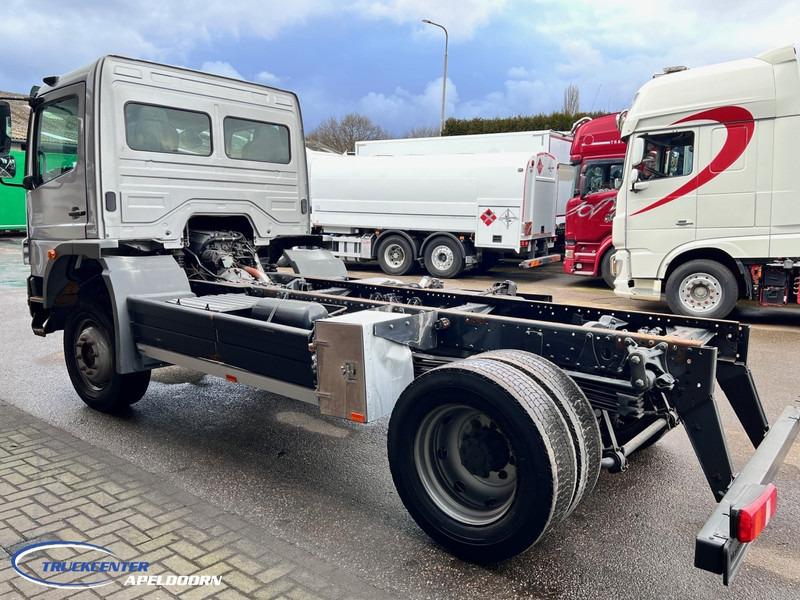 Mercedes-Benz Atego 1524 4x4 Steel springs, Manuel gearbox, Pto - Грузовик-шасси: фото 4 Mercedes-Benz Atego 1524 4x4 Steel springs, Manuel gearbox, Pto - Грузовик-шасси: фото 4