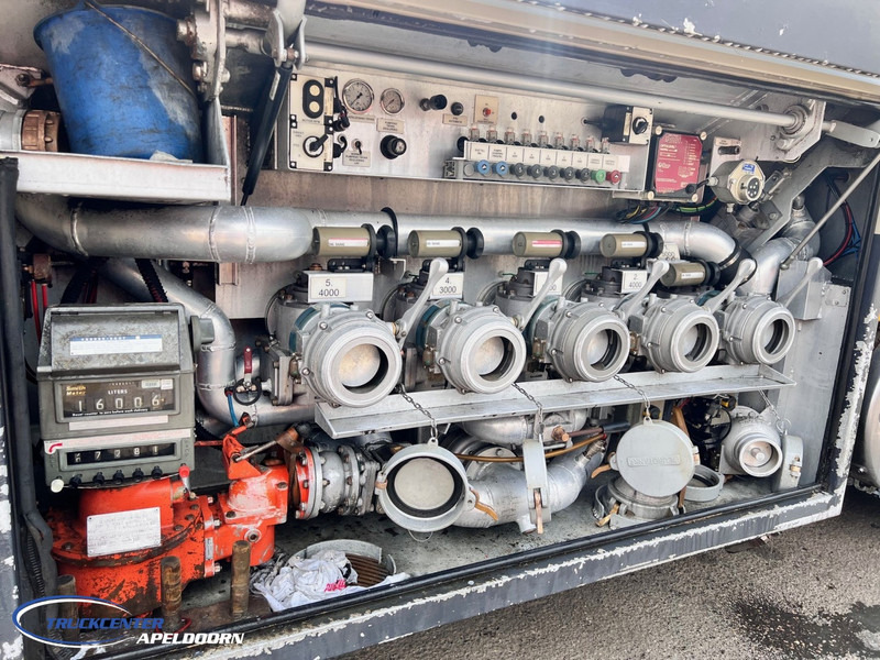 Scania R620 V8 Manuel, Retarder, 19000 liter, 5 Compartments, Pump & Hoses - Грузовик-цистерна: фото 5 Scania R620 V8 Manuel, Retarder, 19000 liter, 5 Compartments, Pump & Hoses - Грузовик-цистерна: фото 5