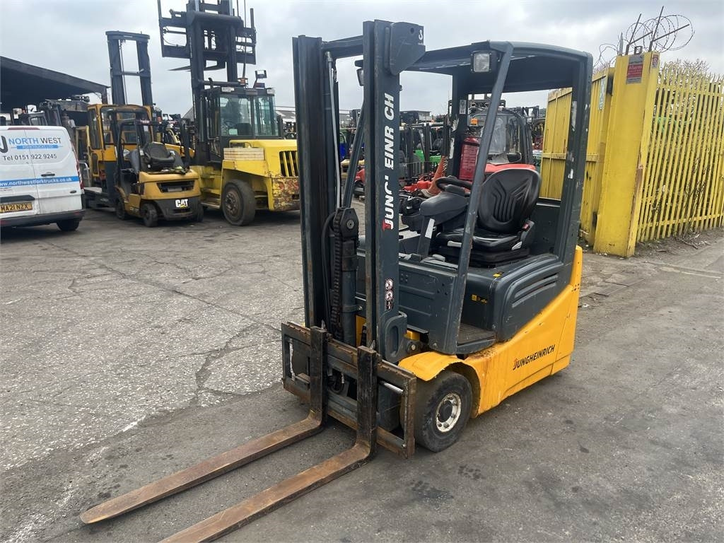 Jungheinrich EFG215 - Электропогрузчик: фото 5 Jungheinrich EFG215 - Электропогрузчик: фото 5