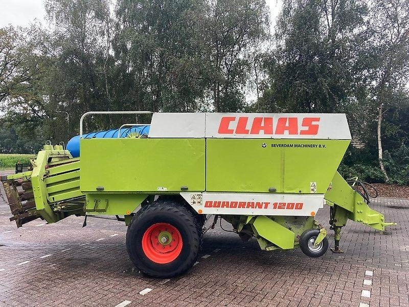 Claas Quadrant 1200 - Пресс-подборщик тюковый: фото 4 Claas Quadrant 1200 - Пресс-подборщик тюковый: фото 4