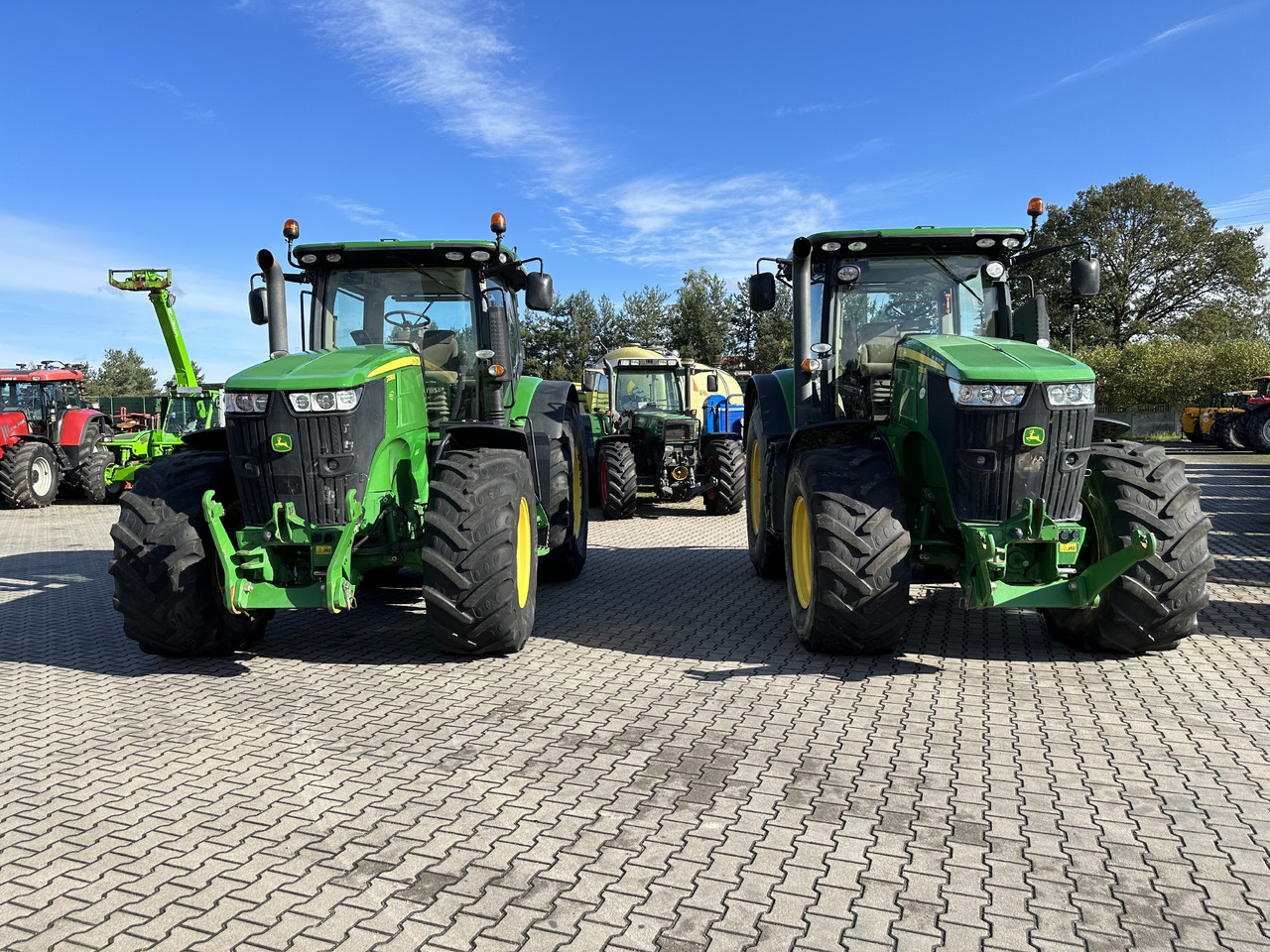 John Deere 7290R AutoPower 55 km/h ABS 310 PS GPS - Трактор: фото 2 John Deere 7290R AutoPower 55 km/h ABS 310 PS GPS - Трактор: фото 2