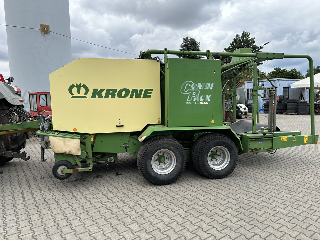 Krone COMBI PACK 1500 V MC - Пресс-подборщик рулонный: фото 3 Krone COMBI PACK 1500 V MC - Пресс-подборщик рулонный: фото 3