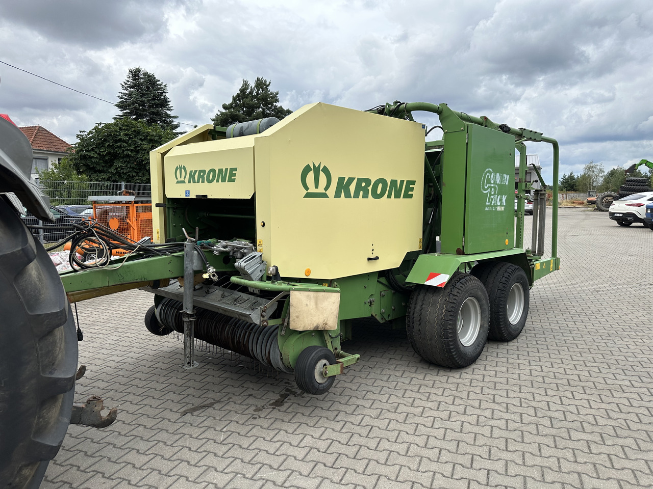 Krone COMBI PACK 1500 V MC - Пресс-подборщик рулонный: фото 4 Krone COMBI PACK 1500 V MC - Пресс-подборщик рулонный: фото 4