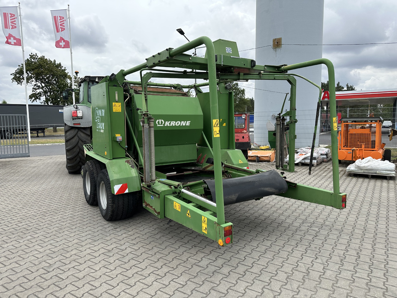 Krone COMBI PACK 1500 V MC - Пресс-подборщик рулонный: фото 1 Krone COMBI PACK 1500 V MC - Пресс-подборщик рулонный: фото 1