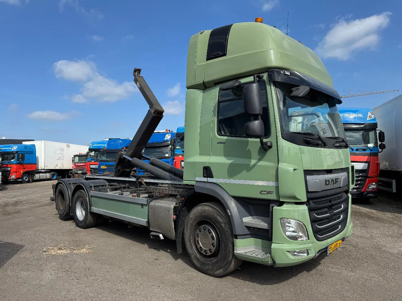 DAF CF 450 6X2 EURO 6 VDL 21T HOOK LIFTING AXLE - Крюковой мультилифт: фото 5 DAF CF 450 6X2 EURO 6 VDL 21T HOOK LIFTING AXLE - Крюковой мультилифт: фото 5