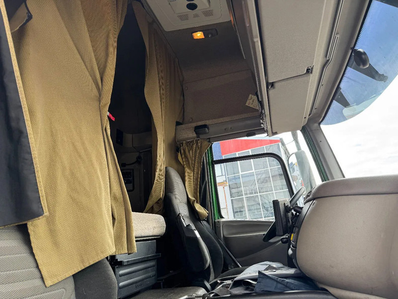 Автоманипулятор DAF CF 85.410 8X2 HIAB 422EP5 + REMOTE CONTROL: фото 13 Автоманипулятор DAF CF 85.410 8X2 HIAB 422EP5 + REMOTE CONTROL: фото 13