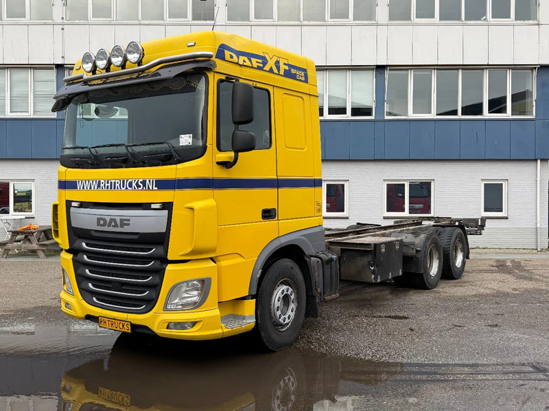 DAF XF 510 6X4 EURO 6 + RETARDER - Грузовик-шасси: фото 1 DAF XF 510 6X4 EURO 6 + RETARDER - Грузовик-шасси: фото 1