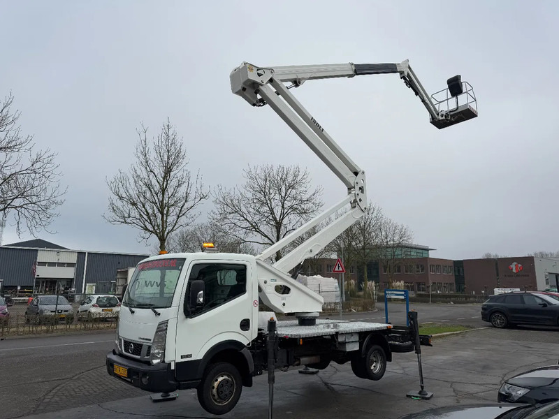 Nissan Cabstar 35.12 + ISOLI 21 METER AERIAL PLATFORM - Фургон: фото 1 Nissan Cabstar 35.12 + ISOLI 21 METER AERIAL PLATFORM - Фургон: фото 1