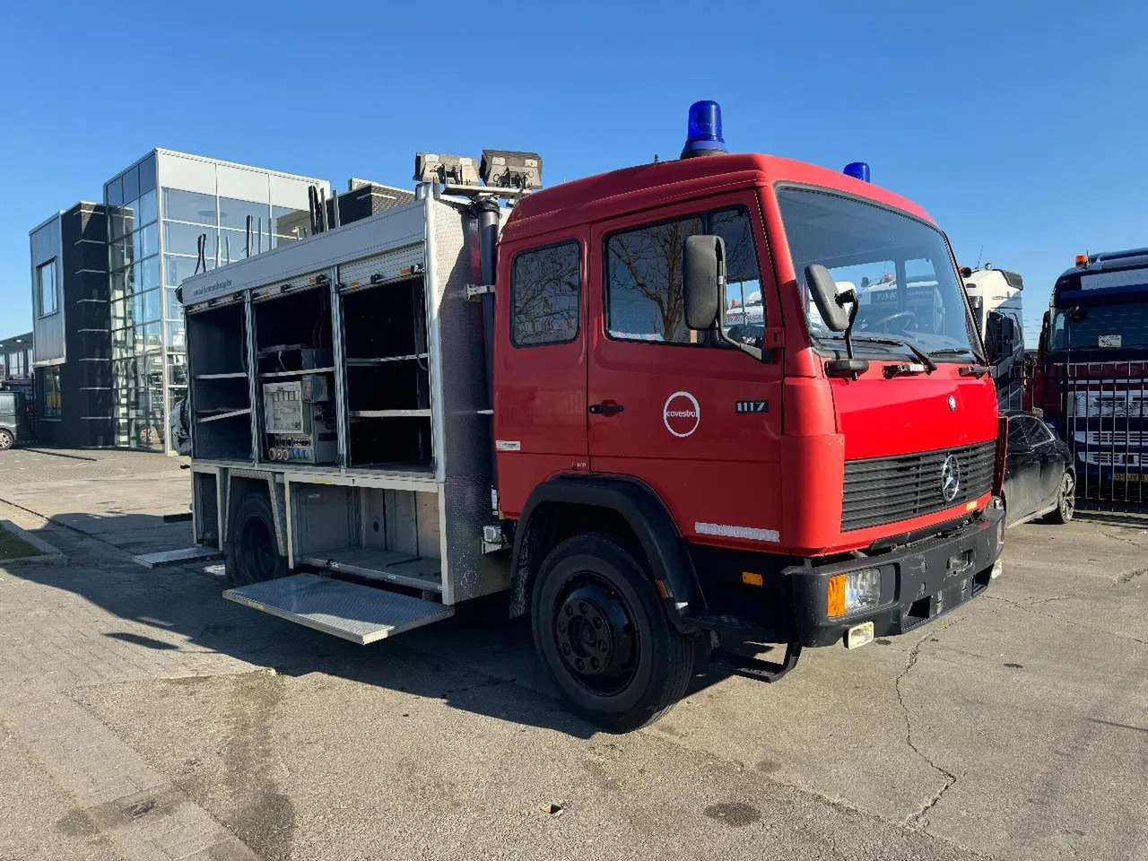 Mercedes-Benz 1117 4X2 FIRE TRUCK HIAB 050A ONLY 105787 KM - Грузовик, Автоманипулятор: фото 5 Mercedes-Benz 1117 4X2 FIRE TRUCK HIAB 050A ONLY 105787 KM - Грузовик, Автоманипулятор: фото 5