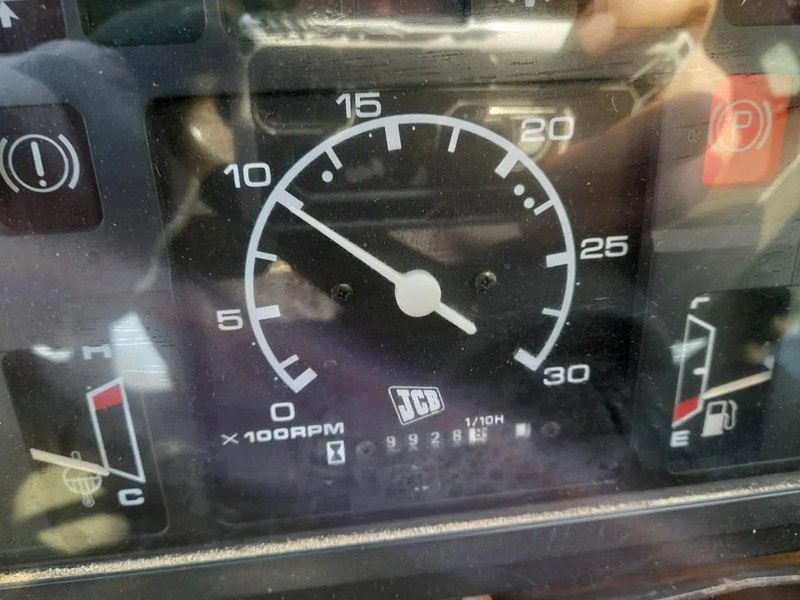 JCB HMV 155T-65 HMV 155T-65 FASTRAC 4X4 - Трактор: фото 5 JCB HMV 155T-65 HMV 155T-65 FASTRAC 4X4 - Трактор: фото 5