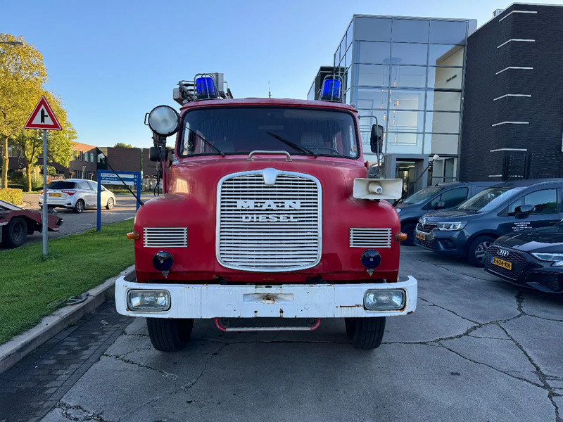 MAN 13 4X2 FIRE TRUCK - Пожарная машина: фото 2 MAN 13 4X2 FIRE TRUCK - Пожарная машина: фото 2