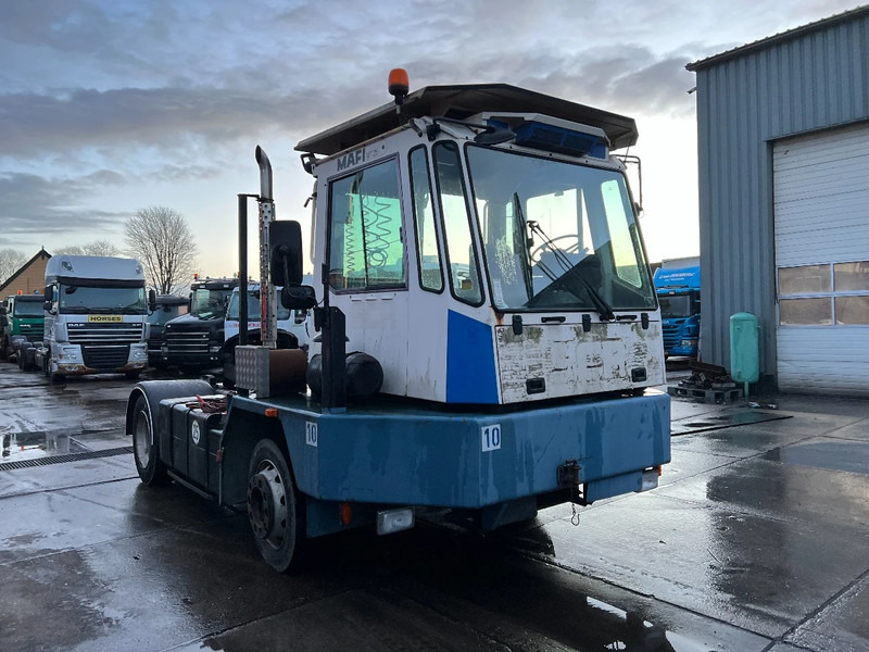 Mafi MT25T131C 4X2 *GEARBOX DON'T GO IN REVERSE* MT25T131C - Терминальный тягач: фото 3 Mafi MT25T131C 4X2 *GEARBOX DON'T GO IN REVERSE* MT25T131C - Терминальный тягач: фото 3