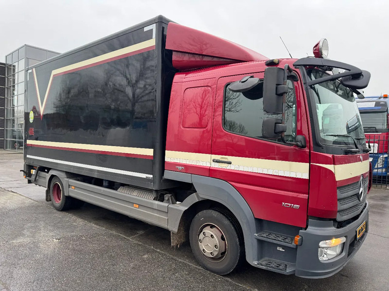 Mercedes-Benz Atego 1016 4X2 - EURO 6 + DHOLLANDIA LIFT - Грузовик с закрытым кузовом: фото 3 Mercedes-Benz Atego 1016 4X2 - EURO 6 + DHOLLANDIA LIFT - Грузовик с закрытым кузовом: фото 3