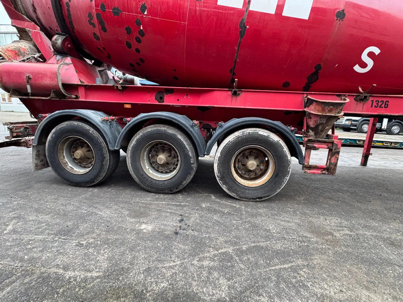 Müller-Mitteltal SF 37,5 BM LIEBHERR MIXER 3X BPW AXLE WATER TANK DEUT MOTOR - Полуприцеп бетоносмеситель: фото 4 Müller-Mitteltal SF 37,5 BM LIEBHERR MIXER 3X BPW AXLE WATER TANK DEUT MOTOR - Полуприцеп бетоносмеситель: фото 4