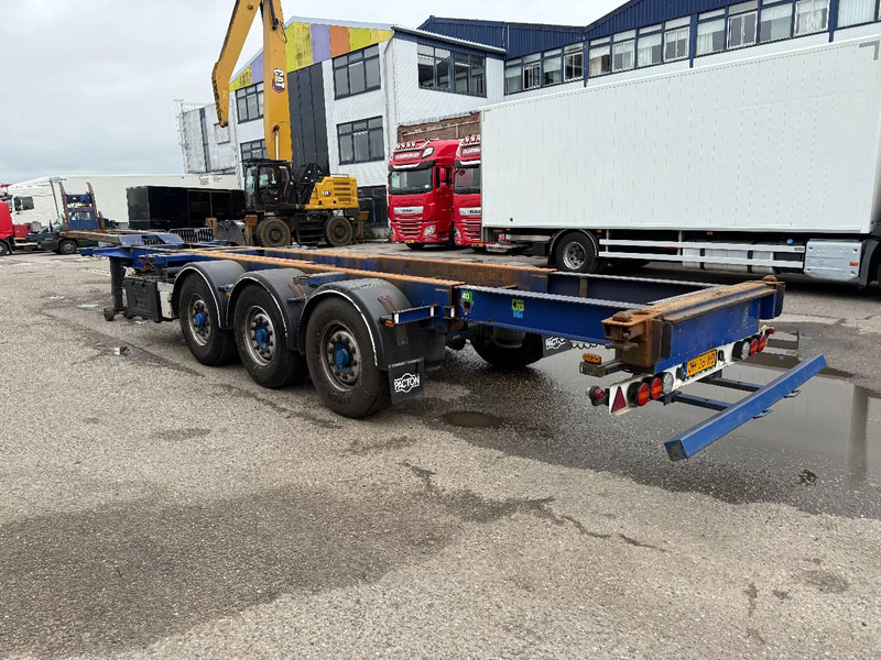 Renders EURO 800 - MULTCHASSIS - 3x BPW AXLE + 2 LIFTING AXLES - Полуприцеп-контейнеровоз/ Сменный кузов: фото 5 Renders EURO 800 - MULTCHASSIS - 3x BPW AXLE + 2 LIFTING AXLES - Полуприцеп-контейнеровоз/ Сменный кузов: фото 5