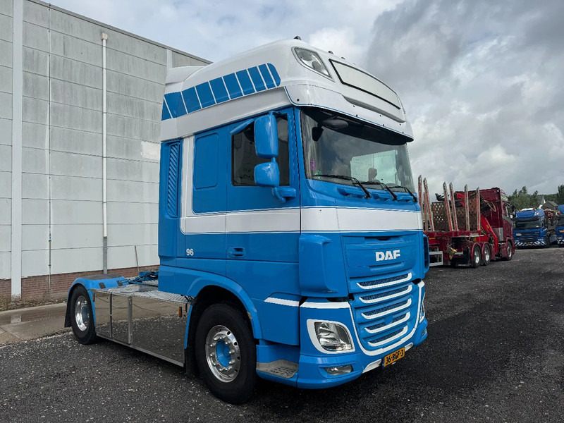 DAF XF 440 4X2 EURO 6 ADR - Тягач: фото 2 DAF XF 440 4X2 EURO 6 ADR - Тягач: фото 2