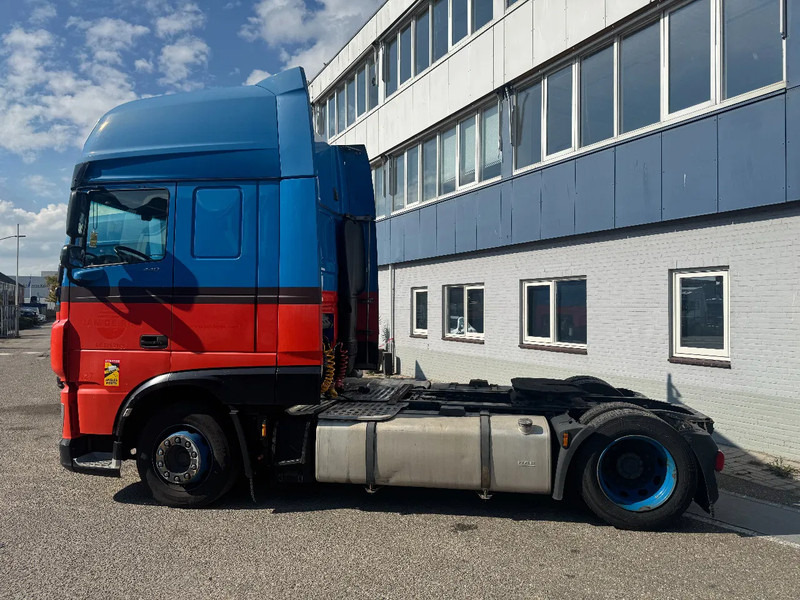 DAF XF 440 4X2 EURO 6 MEGA - Тягач: фото 4 DAF XF 440 4X2 EURO 6 MEGA - Тягач: фото 4