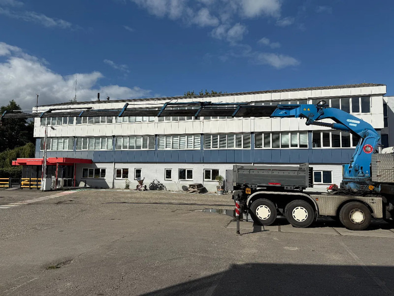 MAN 33.463 33-463 8x4 met 62 effer kraan 6x uitschuifbaar - Тягач: фото 3 MAN 33.463 33-463 8x4 met 62 effer kraan 6x uitschuifbaar - Тягач: фото 3