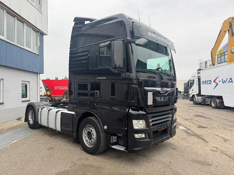 MAN TGX 18.500 4X2 EURO 6 - Тягач: фото 3 MAN TGX 18.500 4X2 EURO 6 - Тягач: фото 3