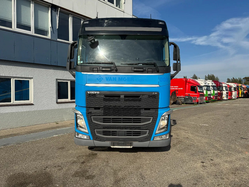 Volvo FH 460 4X2 EURO 6 I-SHIFT DOUBLE TANK - Тягач: фото 2 Volvo FH 460 4X2 EURO 6 I-SHIFT DOUBLE TANK - Тягач: фото 2
