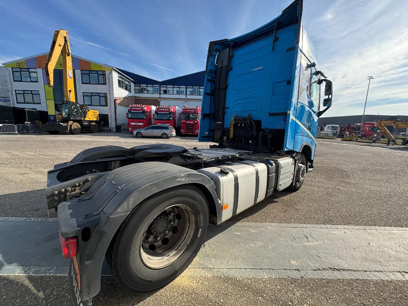 Volvo FH 460 4X2 EURO 6 I-SHIFT DOUBLE TANK - Тягач: фото 5 Volvo FH 460 4X2 EURO 6 I-SHIFT DOUBLE TANK - Тягач: фото 5