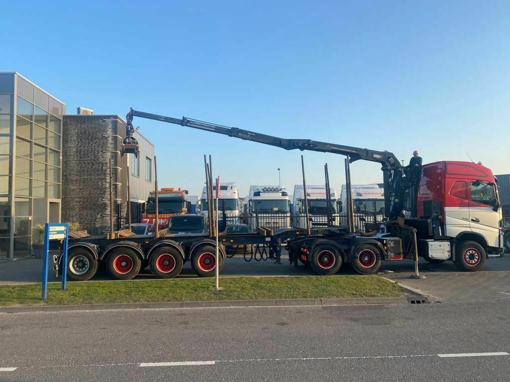 Volvo FH 540 6X4 EURO 6 + EPSILON S260Z96 + TRAILER 4 - Тягач: фото 2 Volvo FH 540 6X4 EURO 6 + EPSILON S260Z96 + TRAILER 4 - Тягач: фото 2