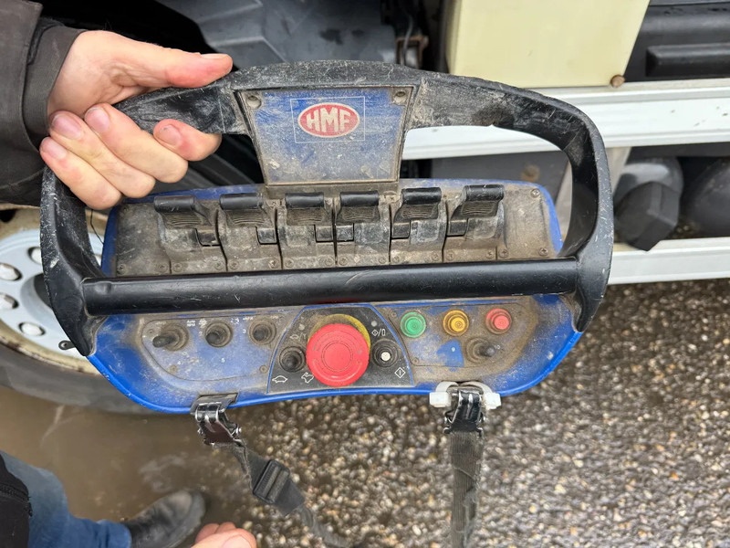 Volvo FM 420 8X2 EEV + HMF 2420-K3 + REMOTE + 5E & 6E FUNCTIE - Грузовик бортовой/ Платформа, Автоманипулятор: фото 5 Volvo FM 420 8X2 EEV + HMF 2420-K3 + REMOTE + 5E & 6E FUNCTIE - Грузовик бортовой/ Платформа, Автоманипулятор: фото 5