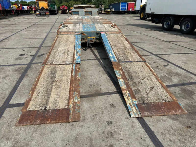 Wielton 4 AXEL WITH RAMPS - Низкорамный полуприцеп: фото 3 Wielton 4 AXEL WITH RAMPS - Низкорамный полуприцеп: фото 3