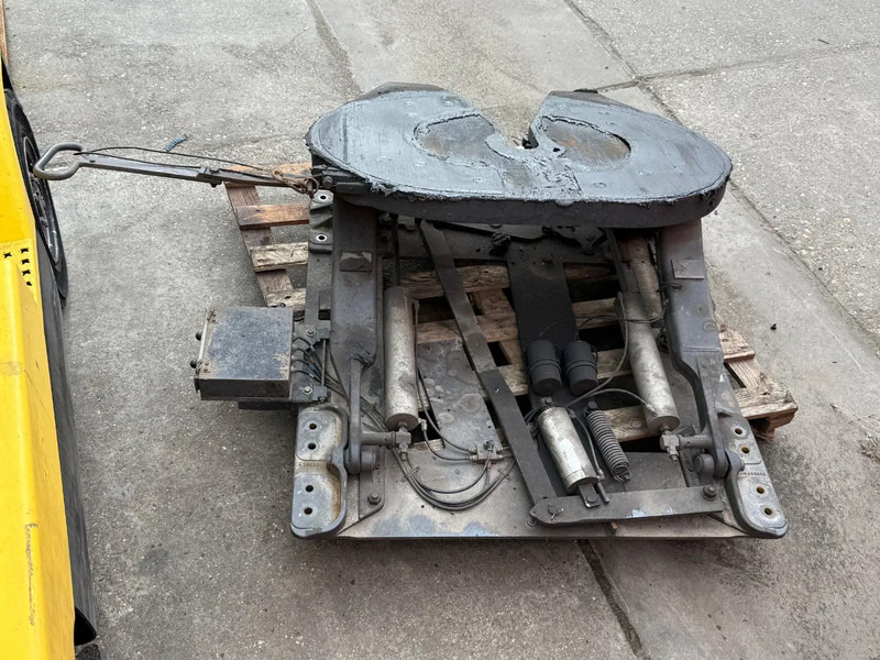 Jost HEFSCHOTEL / LIFTING DISH - Седло для Грузовиков: фото 2 Jost HEFSCHOTEL / LIFTING DISH - Седло для Грузовиков: фото 2