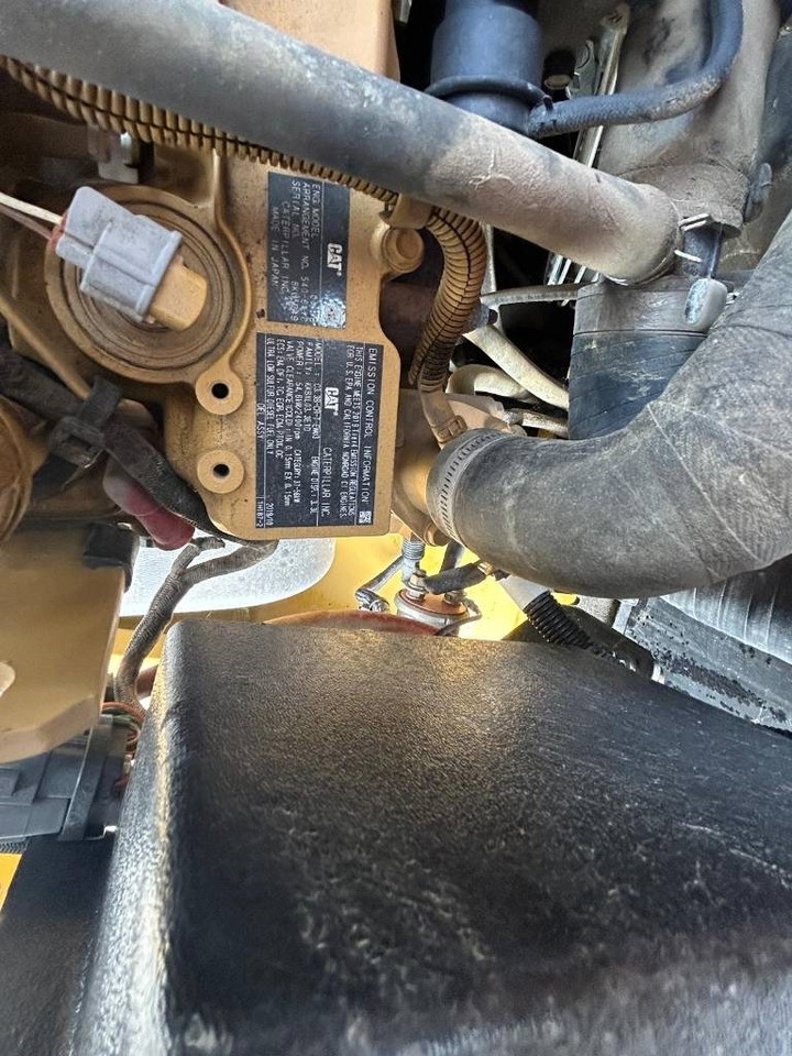 CAT 907 M - Колёсный погрузчик: фото 4 CAT 907 M - Колёсный погрузчик: фото 4