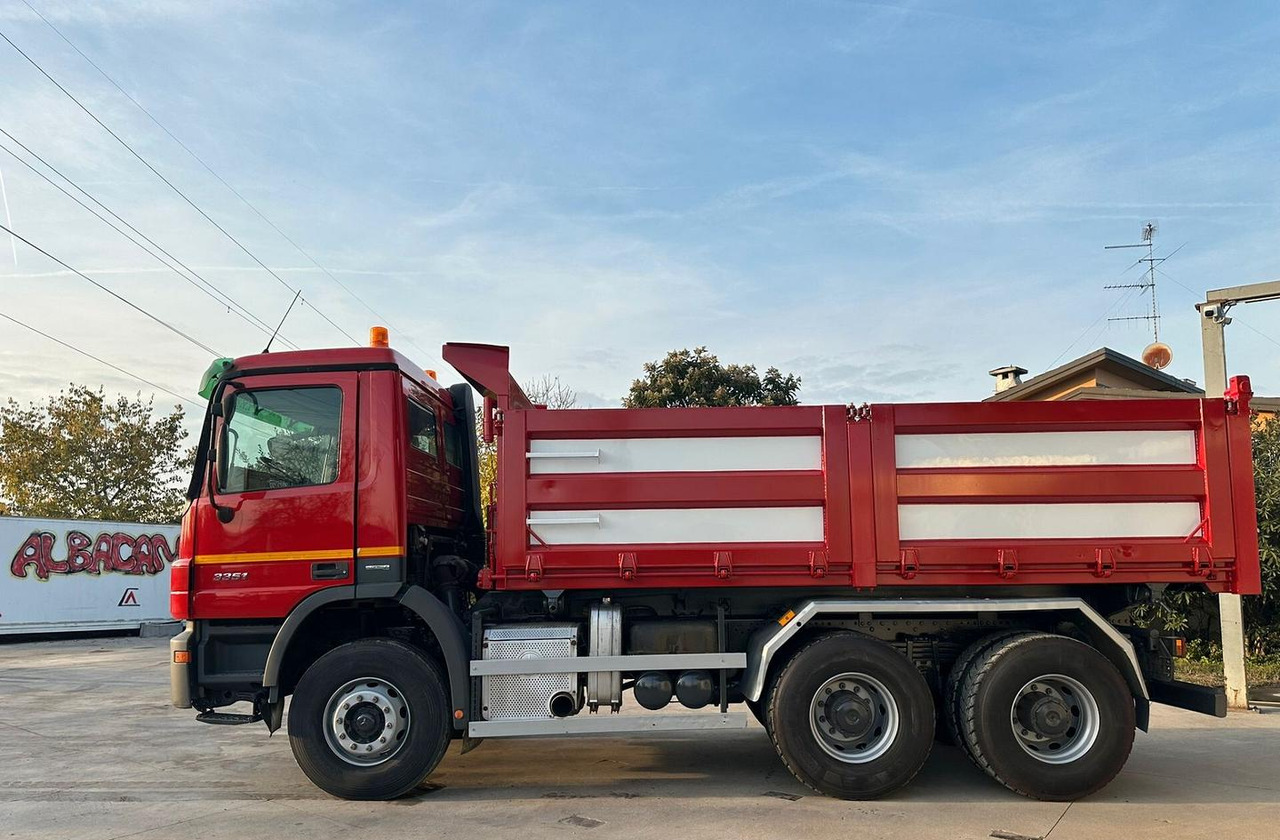 Mercedes Actros 3 assi 33 51 euro 5 - Грузовик бортовой/ Платформа: фото 2 Mercedes Actros 3 assi 33 51 euro 5 - Грузовик бортовой/ Платформа: фото 2