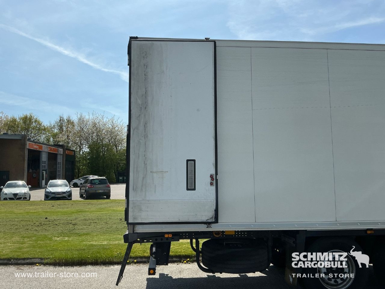 SCHMITZ Reefer Standard - Изотермический полуприцеп: фото 2 SCHMITZ Reefer Standard - Изотермический полуприцеп: фото 2