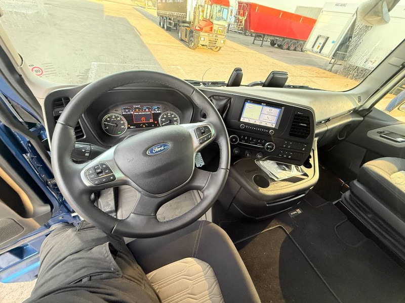 Тягач Ford F-Max: фото 13