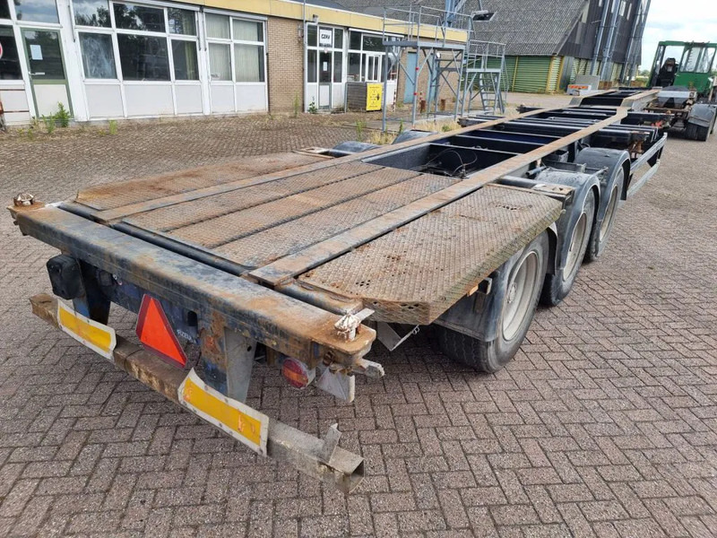 SNF 10FT - 2x20FT - 40FT - 45FT - Полуприцеп-контейнеровоз/ Сменный кузов: фото 5 SNF 10FT - 2x20FT - 40FT - 45FT - Полуприцеп-контейнеровоз/ Сменный кузов: фото 5