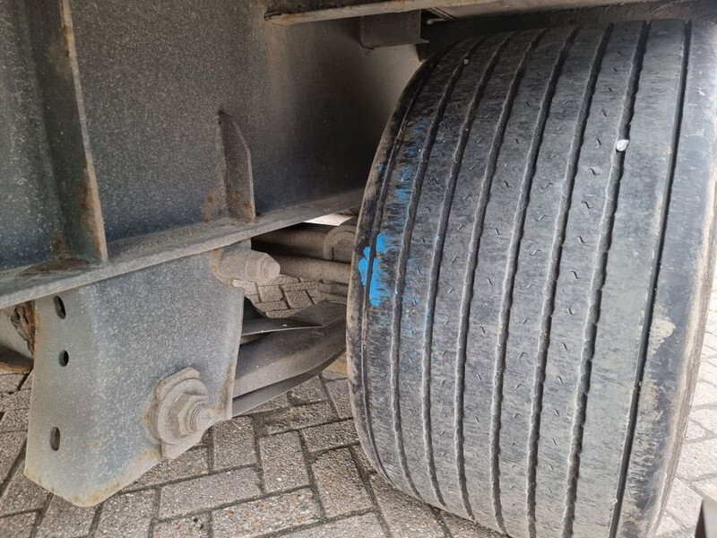 Прицеп бортовой/ Платформа Van Hool 13.60 M LONG - 1 M HIGH - SUPER SINGLE TIRES - DRUM BRAKES: фото 14 Прицеп бортовой/ Платформа Van Hool 13.60 M LONG - 1 M HIGH - SUPER SINGLE TIRES - DRUM BRAKES: фото 14