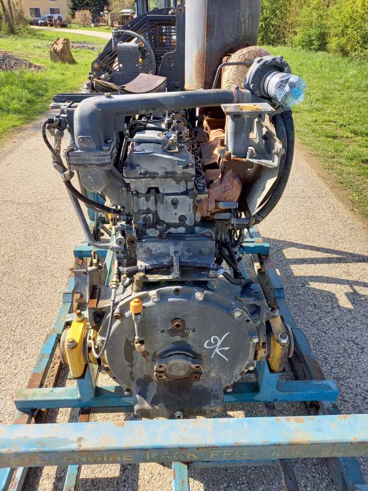 KOMATSU S6D125E-2 - Двигатель для Бульдозеров: фото 3 KOMATSU S6D125E-2 - Двигатель для Бульдозеров: фото 3