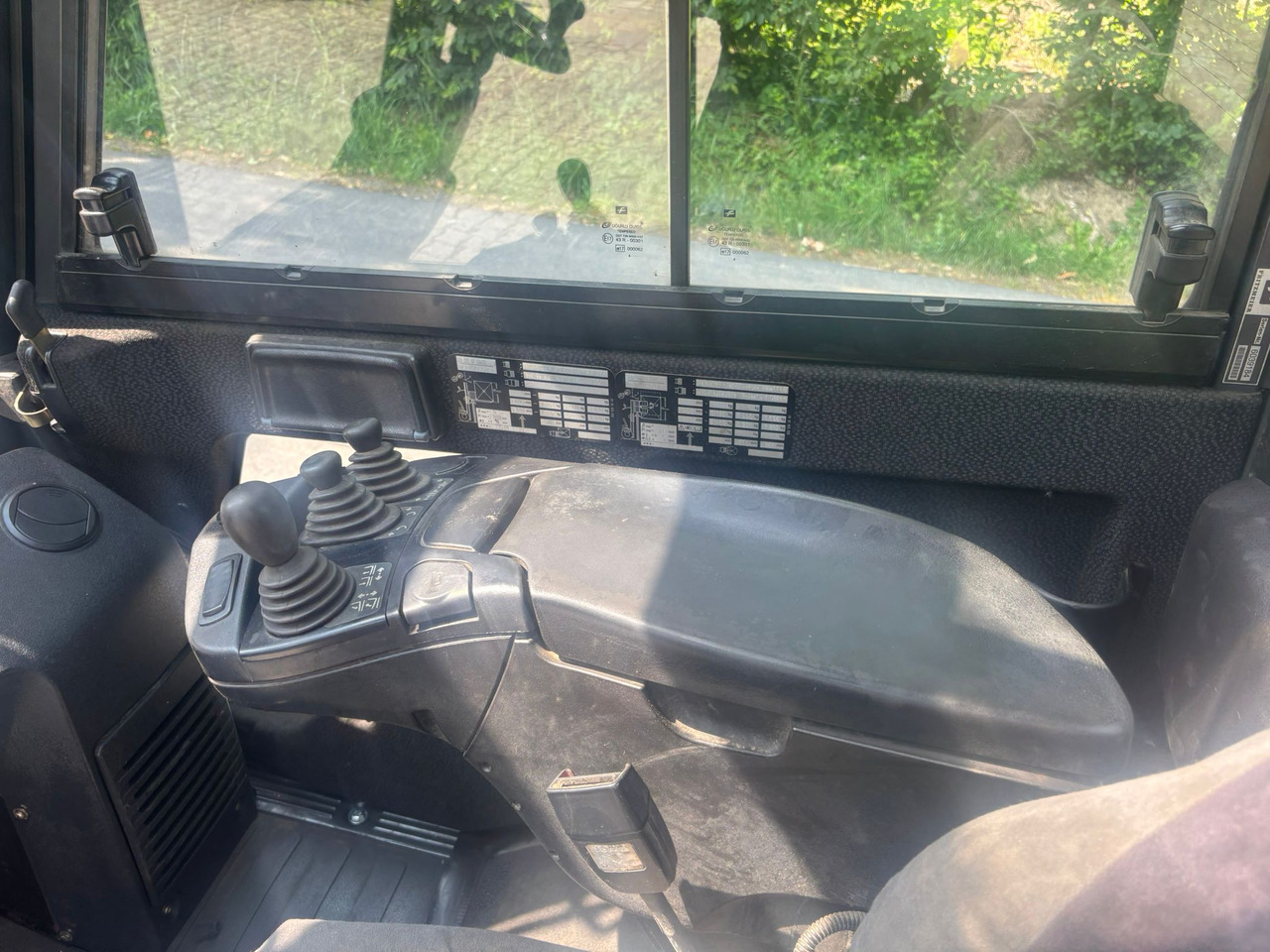 LINDE H 35 D-02 Triplex в лизинг LINDE H 35 D-02 Triplex: фото 10 LINDE H 35 D-02 Triplex в лизинг LINDE H 35 D-02 Triplex: фото 10