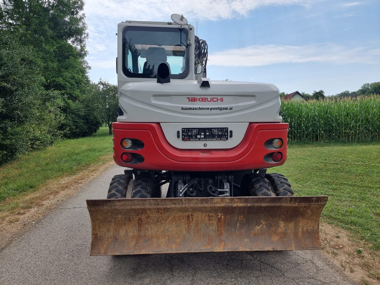 Takeuchi TB 295 W - Колёсный экскаватор: фото 5 Takeuchi TB 295 W - Колёсный экскаватор: фото 5