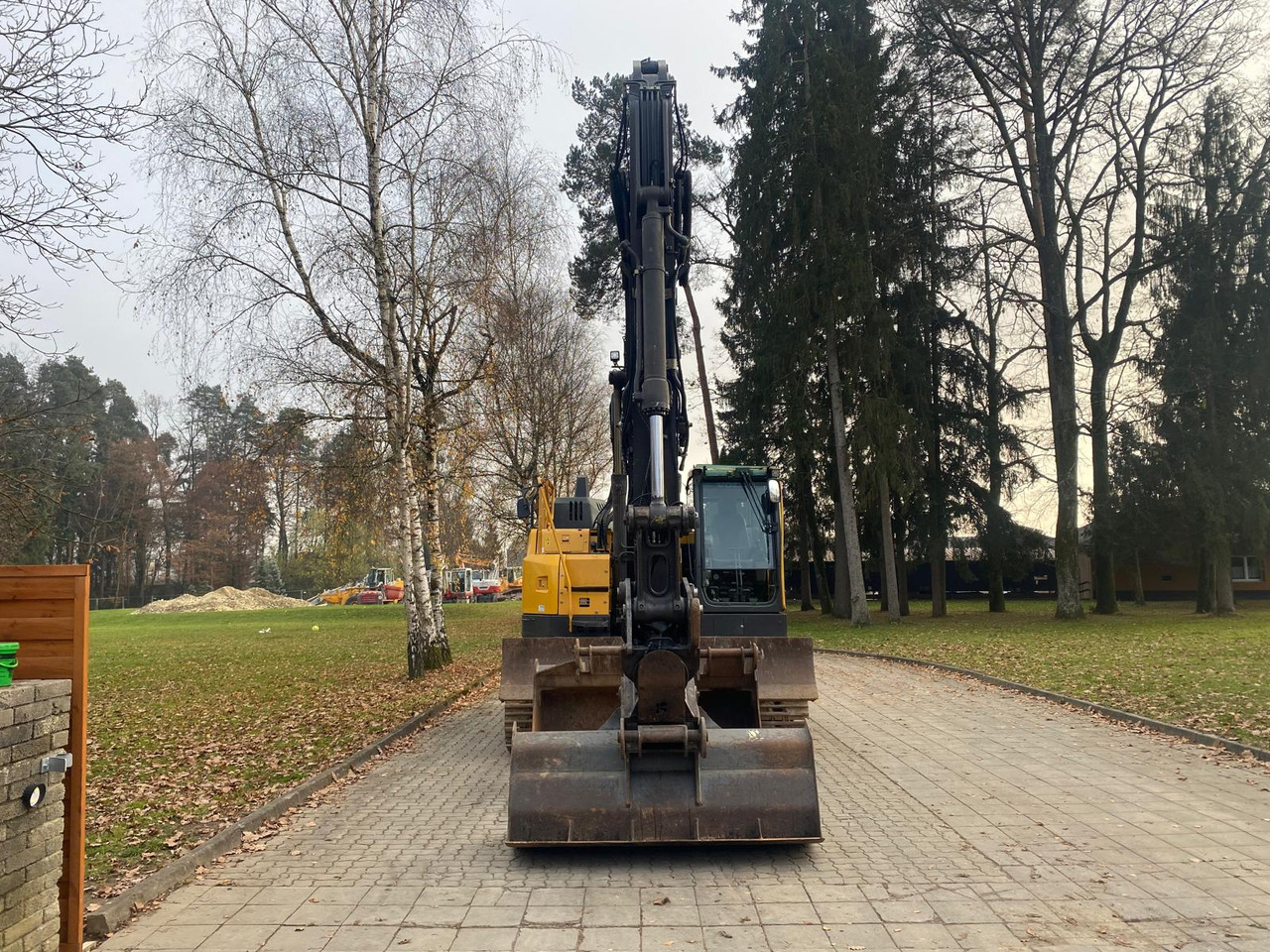 VOLVO ECR 235 EL - Гусеничный экскаватор: фото 3 VOLVO ECR 235 EL - Гусеничный экскаватор: фото 3