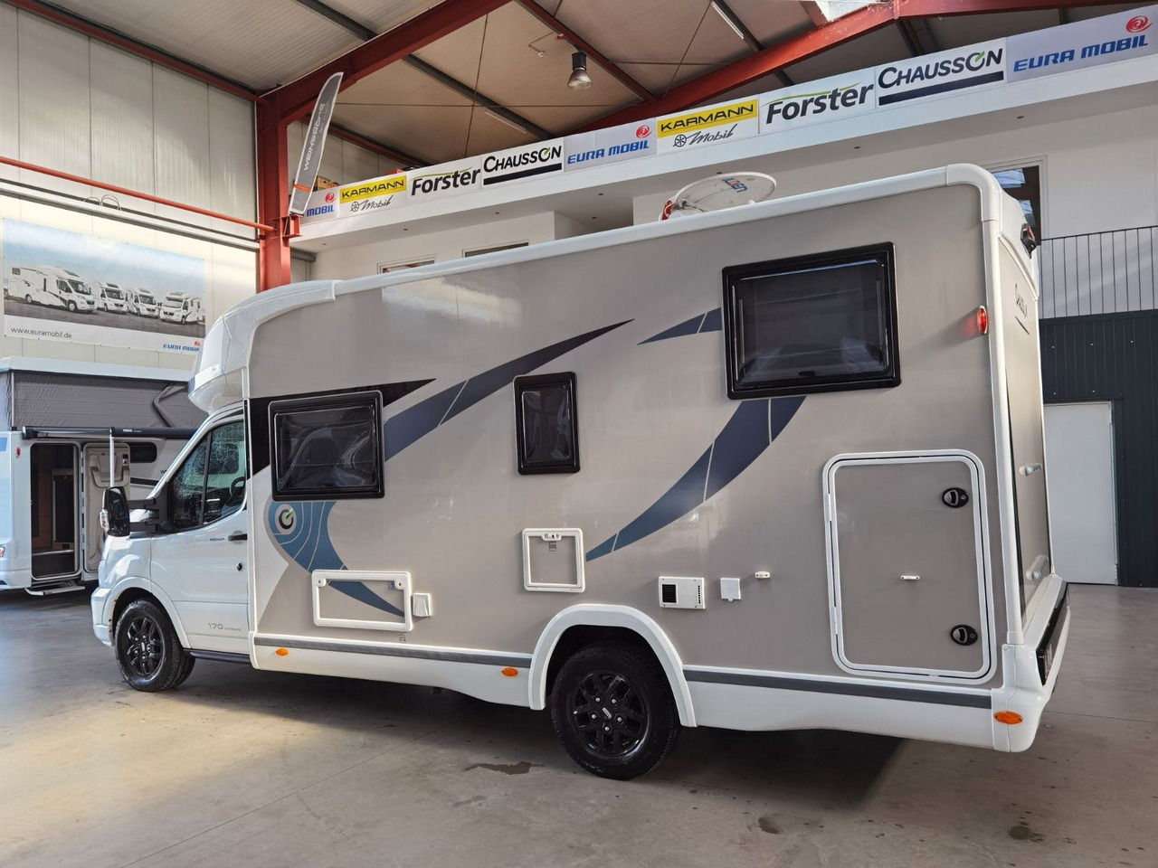 Chausson 627 GA TITANIUM / 170PS / EINZELBETTEN & HUBBETT - Полуинтегрированный автодом: фото 5 Chausson 627 GA TITANIUM / 170PS / EINZELBETTEN & HUBBETT - Полуинтегрированный автодом: фото 5