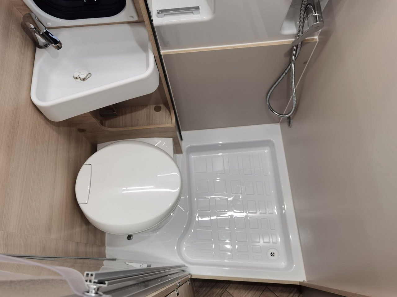 Кастенваген Chausson V697 SPORT LINE / 140PS-8G / EINZELBETTEN - GARA: фото 19