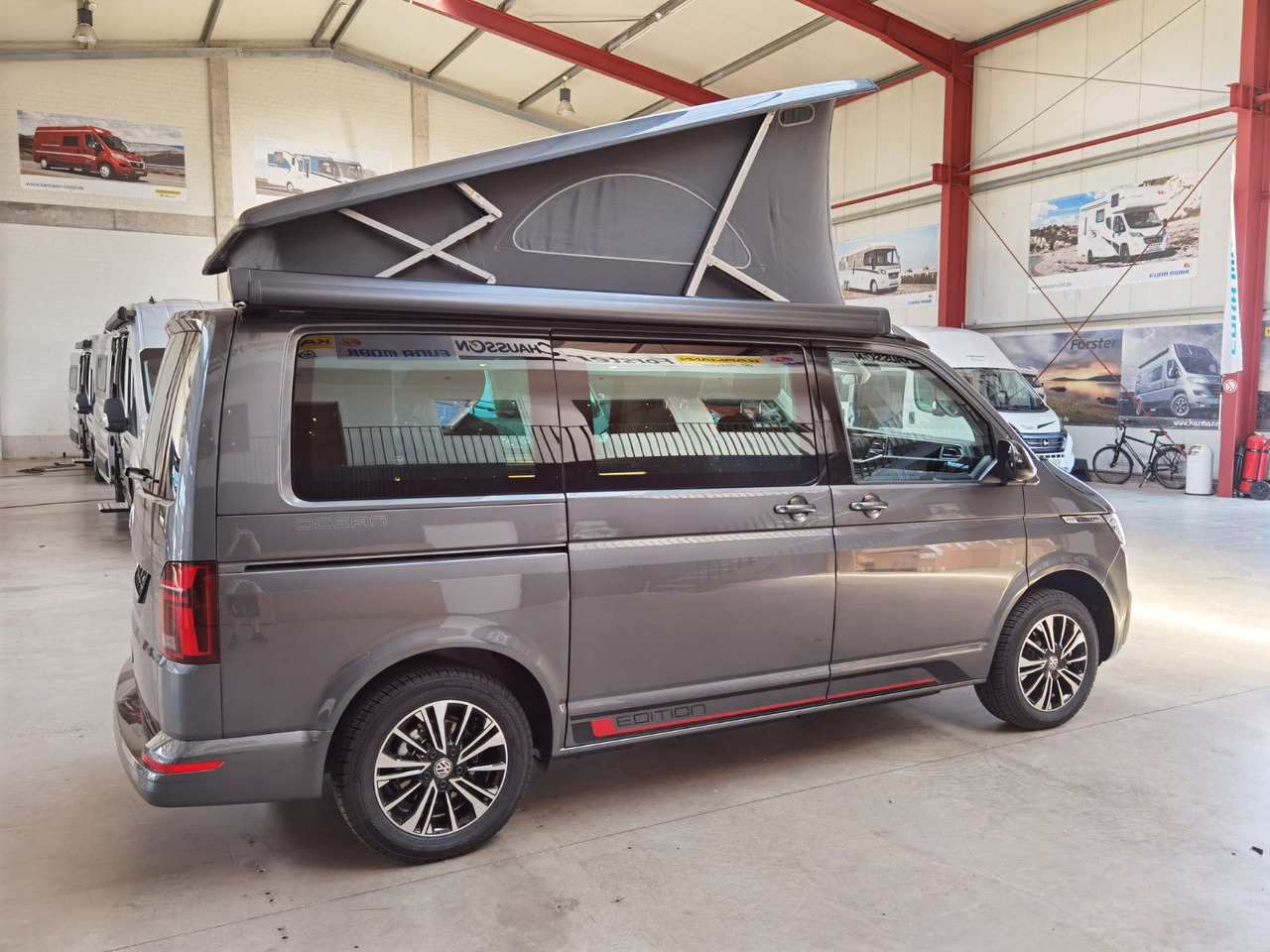 Volkswagen T6.1 CALIFORNIA OCEAN EDITION / ACC / NAVI / DSG - Дом на колесах: фото 4 Volkswagen T6.1 CALIFORNIA OCEAN EDITION / ACC / NAVI / DSG - Дом на колесах: фото 4